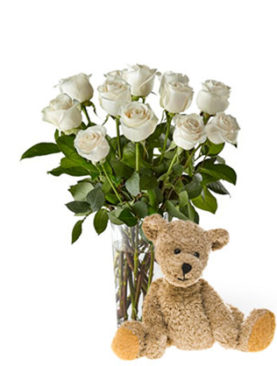 12 White Roses and Bear